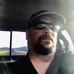 Meet your Posher, Zachary